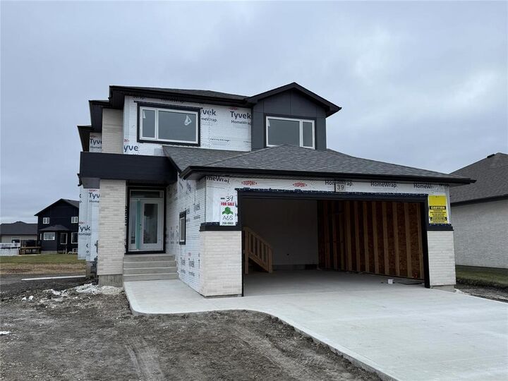 39 Parkrose Place  St Adolphe MB R5A 0B4 photo