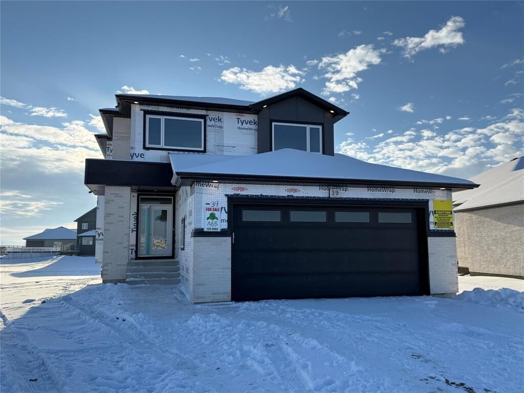 Property Photo:  39 Parkrose Place  MB R5A 0B4 