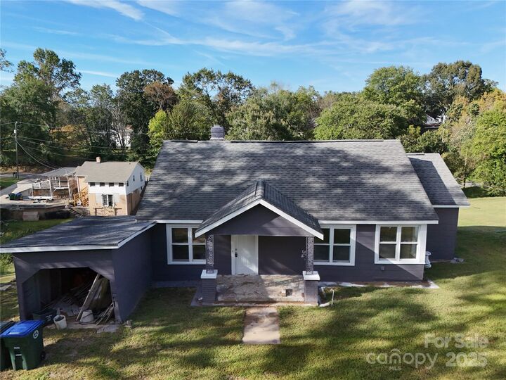 Property Photo:  612 Washington Avenue NW  NC 28690 