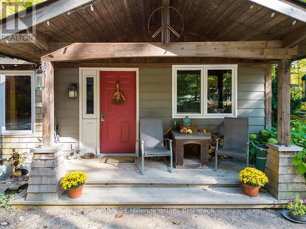 Property Photo:  265797 25th Sideroad  ON N4L 1W5 