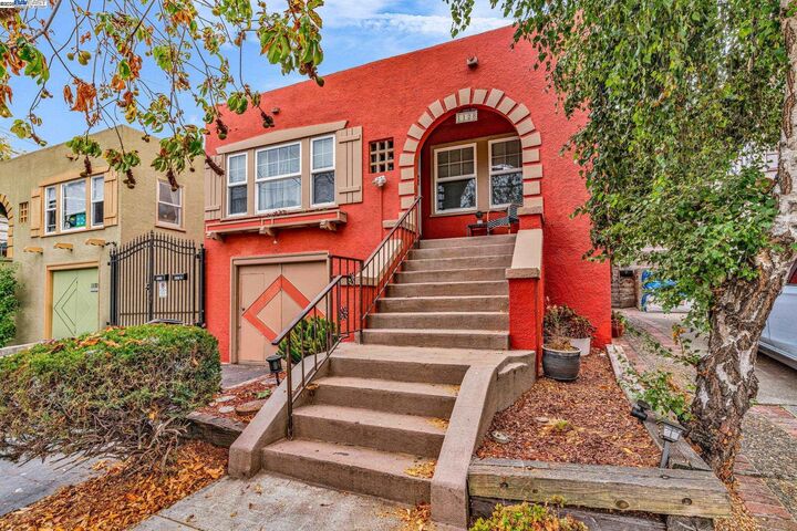 1128 Delaware St  Berkeley CA 94702 photo