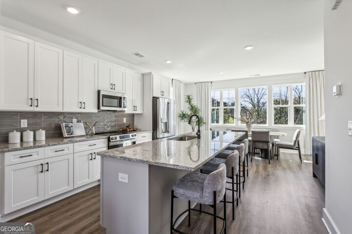 Property Photo:  101 Mission Way SE  GA 30315 