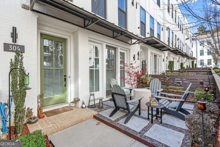 Property Photo:  304 Liberty Way  GA 30188 