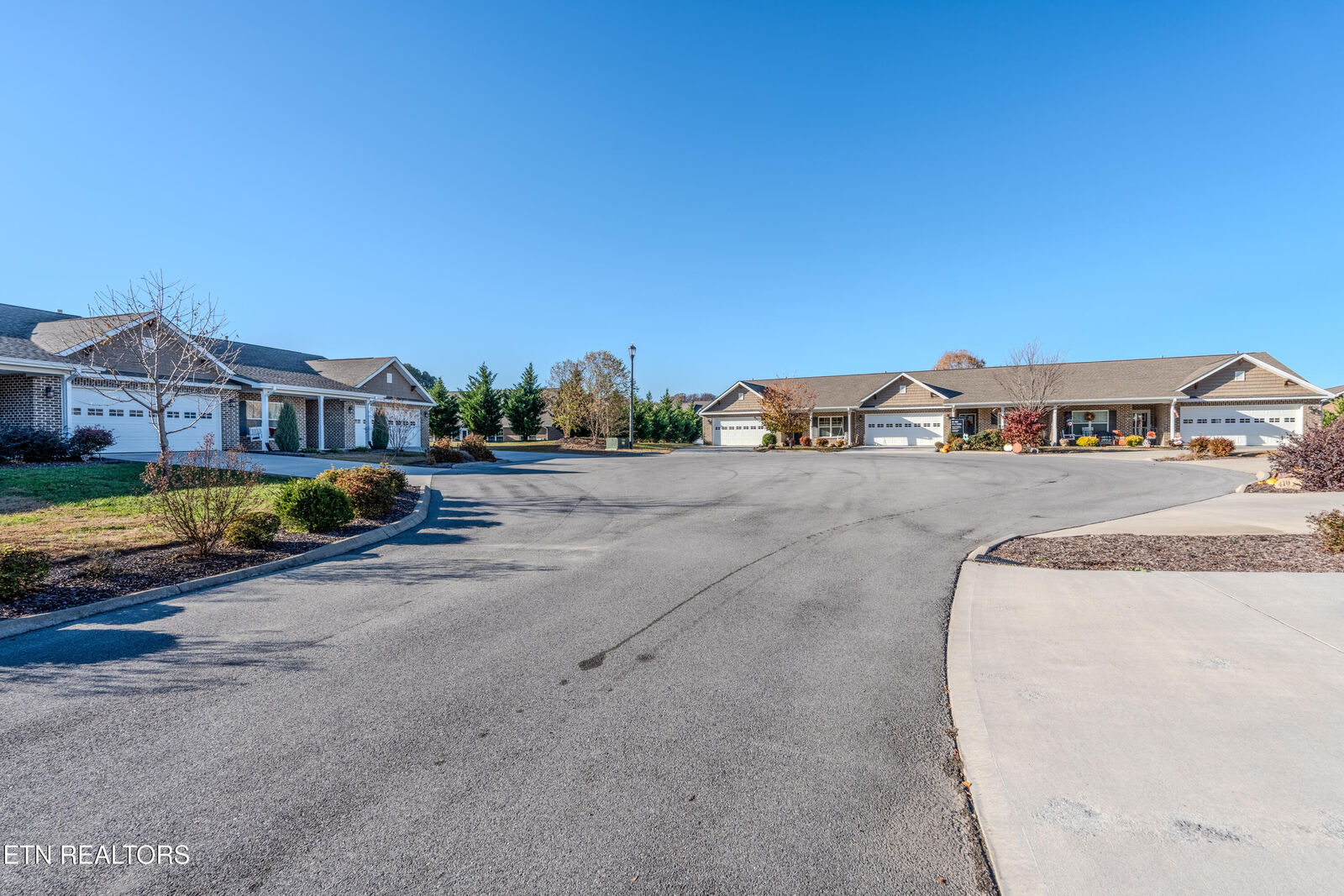 Property Photo:  415 Larkspur Way  TN 37862 