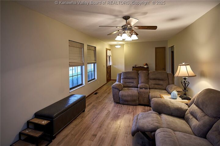 Property Photo:  104 Rimrock Drive  WV 25070 