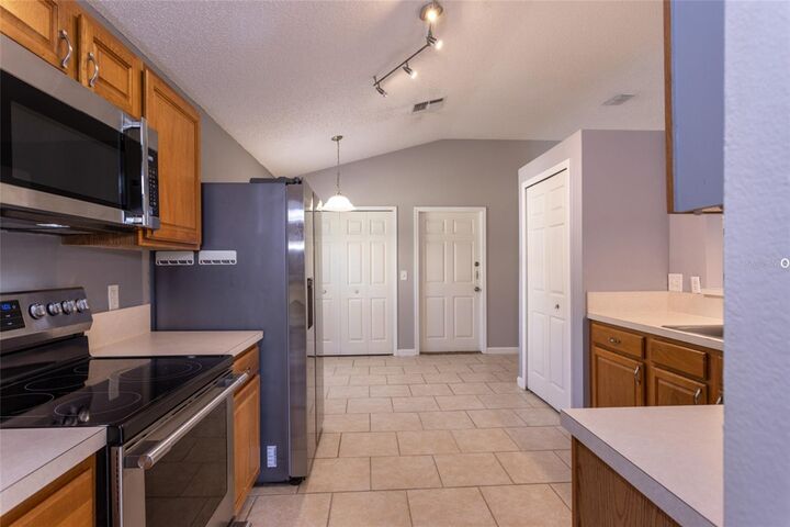 Property Photo:  21 Zorro Court  FL 32164 