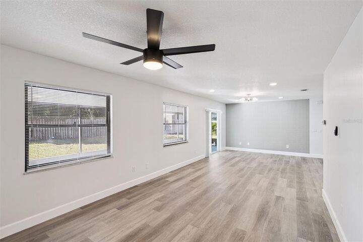 Property Photo:  5348 Tribune Drive  FL 32812 