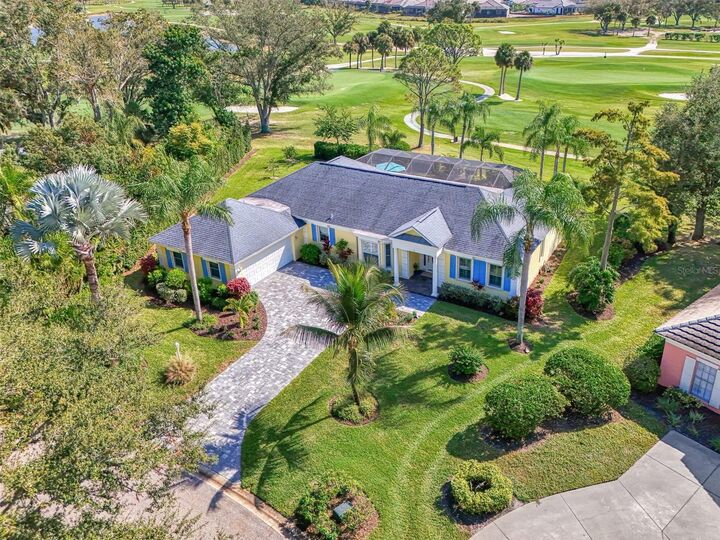 Property Photo:  15 Fairway Drive  FL 34223 