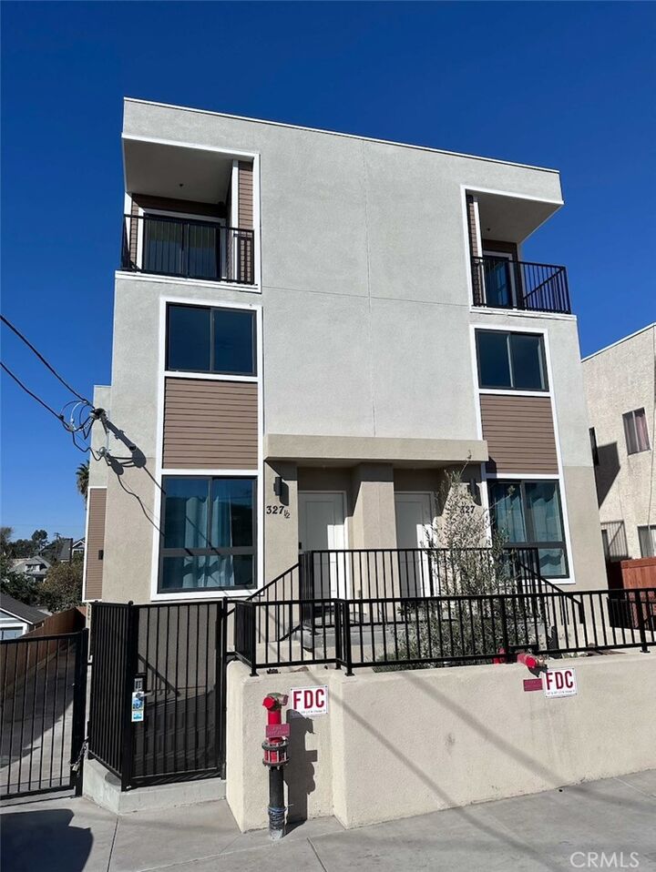 Property Photo:  327 N Chicago  CA 90033 