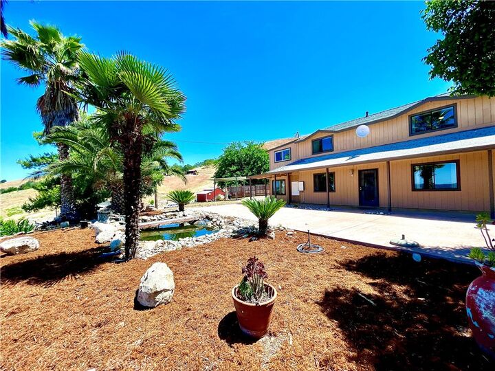 Property Photo:  3660 E. Hwy. 41  CA 93465 