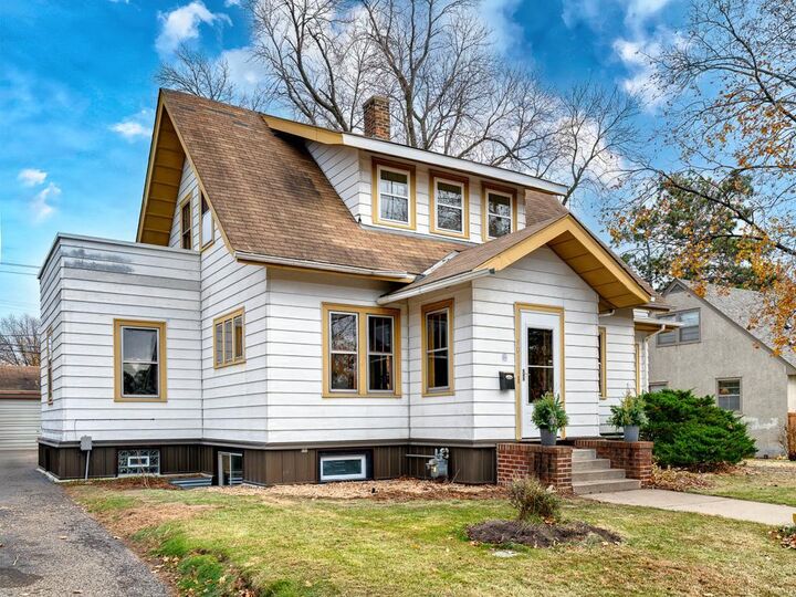 Property Photo:  4011 18th Avenue S  MN 55407 