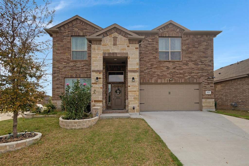Property Photo:  852 Finchley Drive  TX 76247 