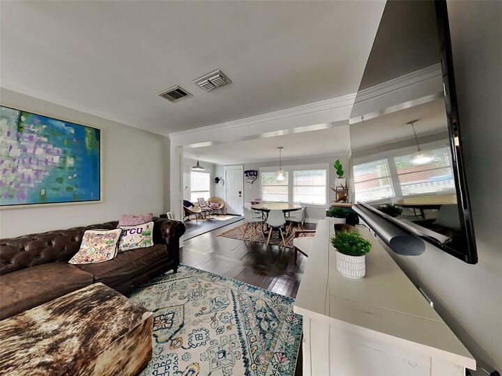 Property Photo:  2255 Washington Avenue  TX 76110 