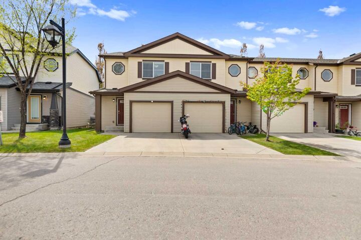 Property Photo: 81 Copperpond Landing SE AB T2Z 1G6