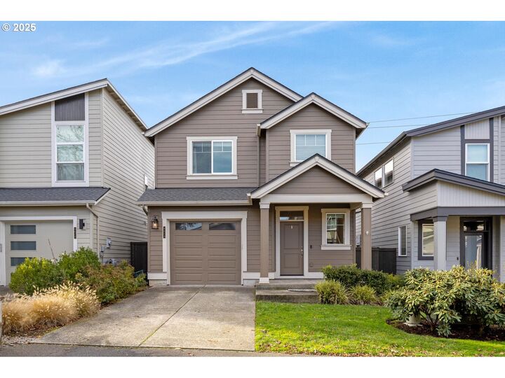 Property Photo:  6624 NE 72nd Pl  WA 98662 