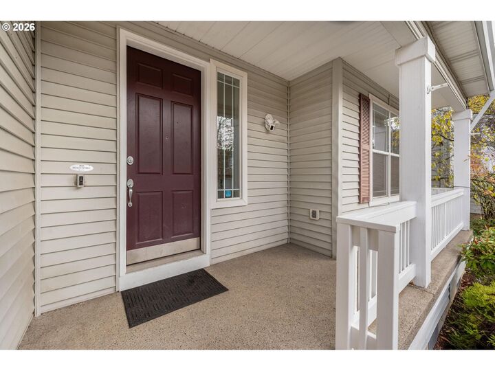 Property Photo:  10797 SW Washington St  OR 97225 