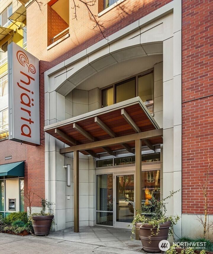 1530 NW Market Street 412  Seattle WA 98107 photo