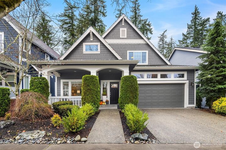 Property Photo:  2695  20th Avenue NE  WA 98029 