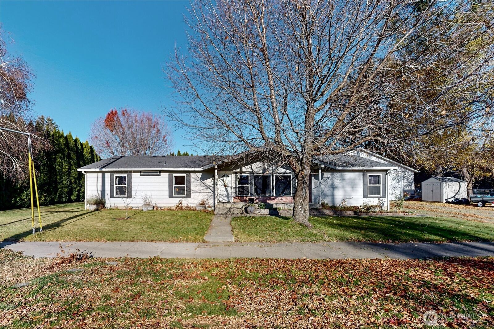 Property Photo:  621 E Sixth Street  WA 99361 