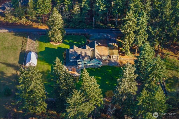 Property Photo: 35718 59th Avenue Ct E WA 98328