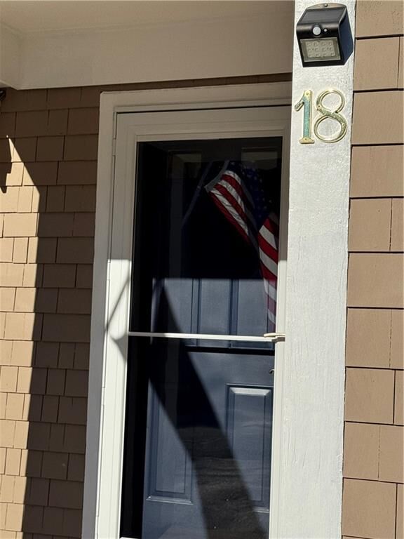 Property Photo:  18 Palmer Circle  RI 02832 