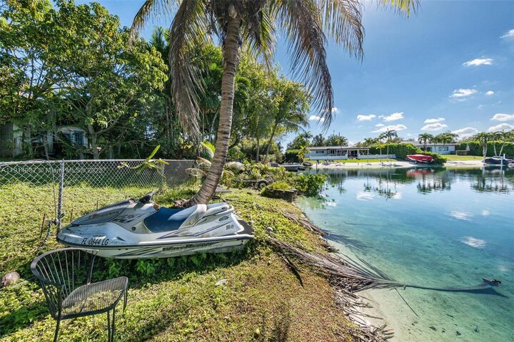 Property Photo:  5110 SW 92nd Ave  FL 33165 