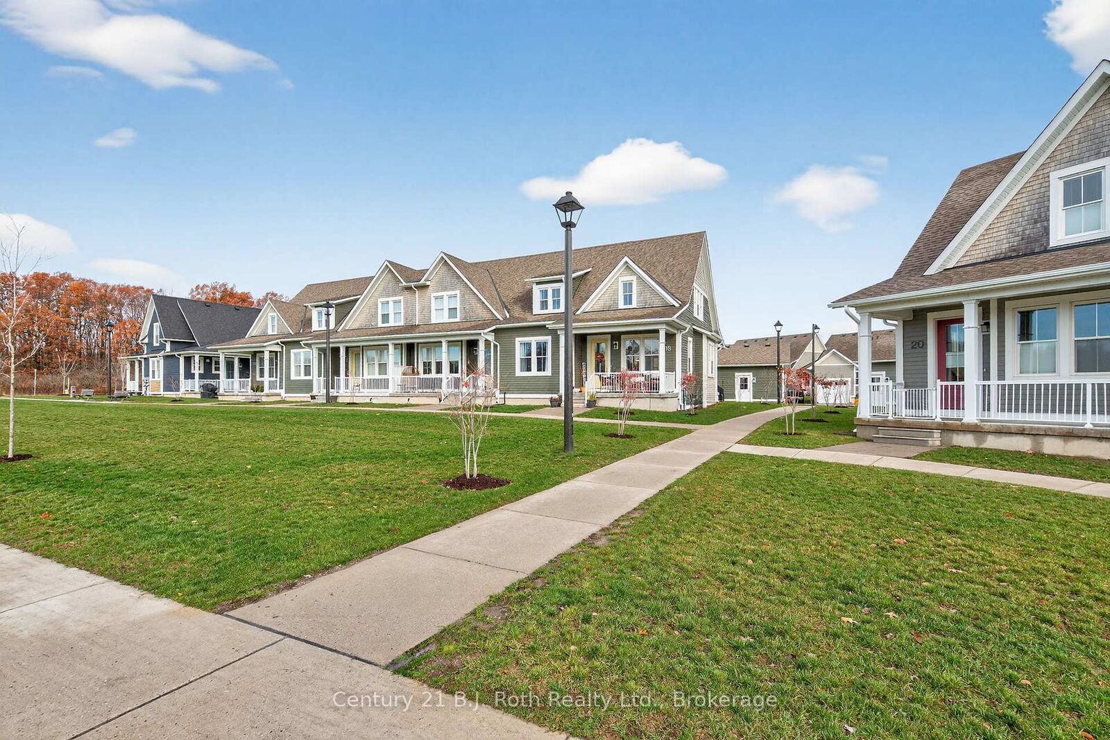 Photo de la propriété: 16 Samantha Lane ON L4R 0H4