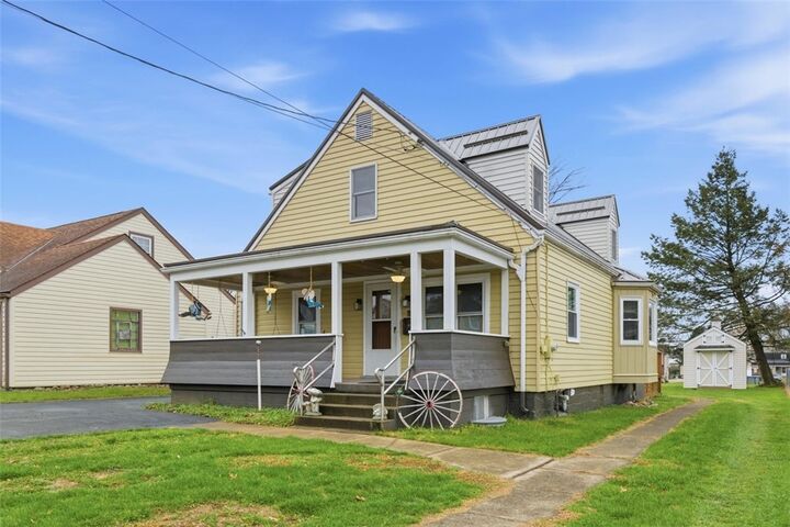 Property Photo:  709 Jefferson Ave  PA 15065 