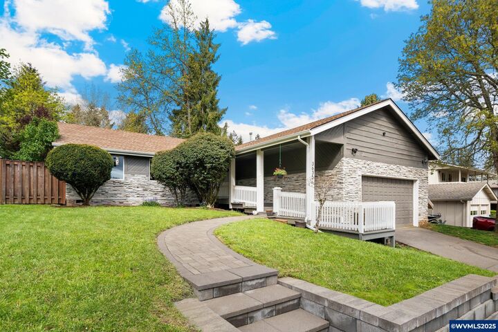 Property Photo: 3635 Lachs Ct S OR 97302