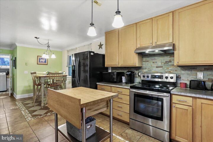 Property Photo:  8709 Shepherdstown Pike  WV 25443 