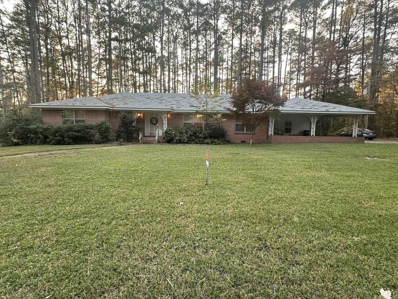Property Photo:  448 Overstreet  AR 71742-1716 