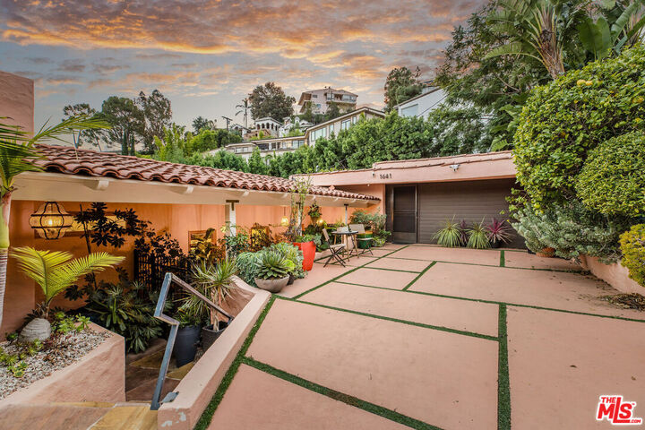 Property Photo: 1641 N Crescent Heights Blvd CA 90069