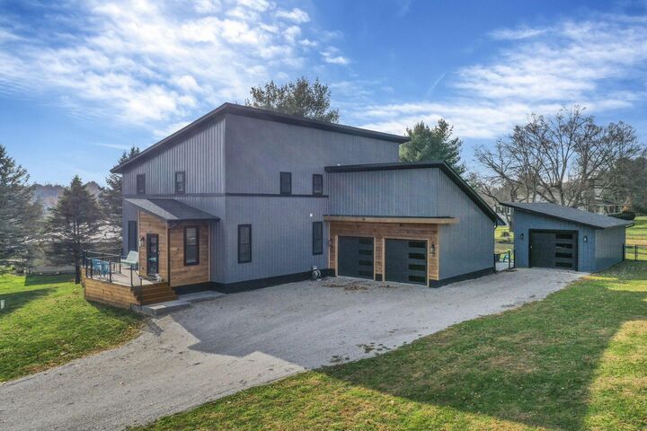 Property Photo:  1470 Hillbrook NE Drive  OH 43130 