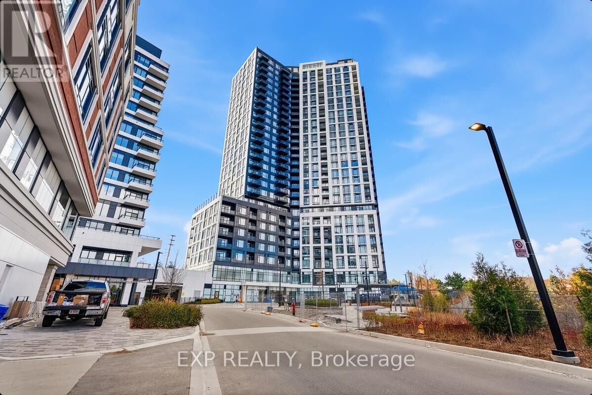 Property Photo:  2495 Eglinton Avenue West 906  ON L5M 2T2 