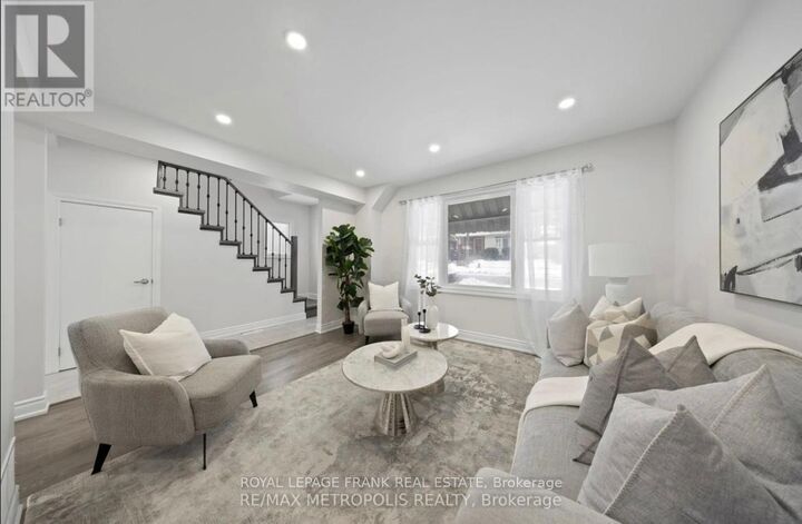 Property Photo:  311 Kingsdale Avenue  ON L1G 5H3 