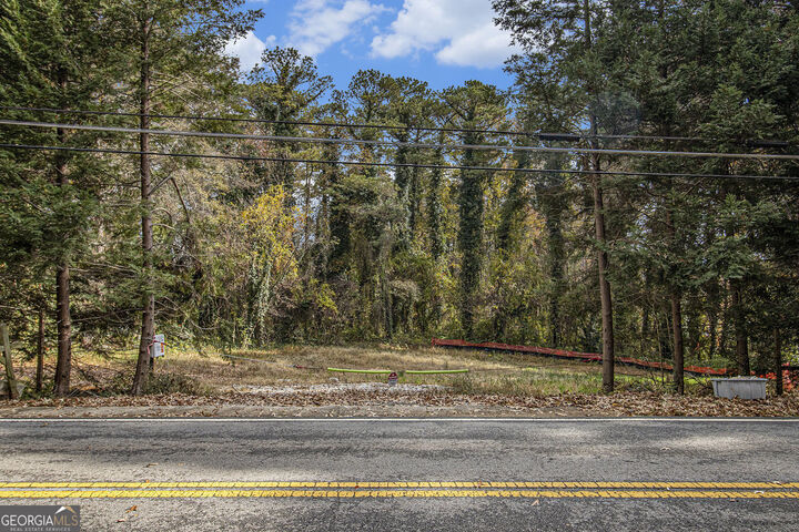 Property Photo:  883 Mountain View Drive  GA 30083 