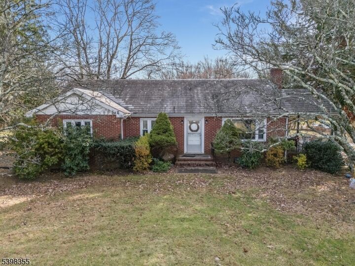 158 Featherbed Lane  Raritan Twp. NJ 08822 photo