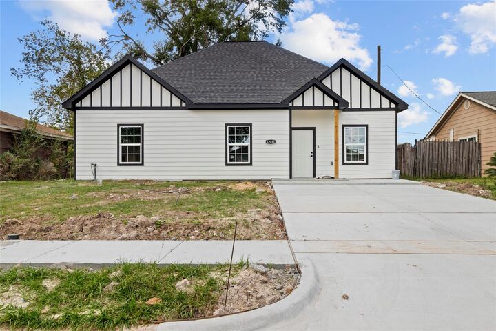 Property Photo: 12011 Coulson Cir TX 77015