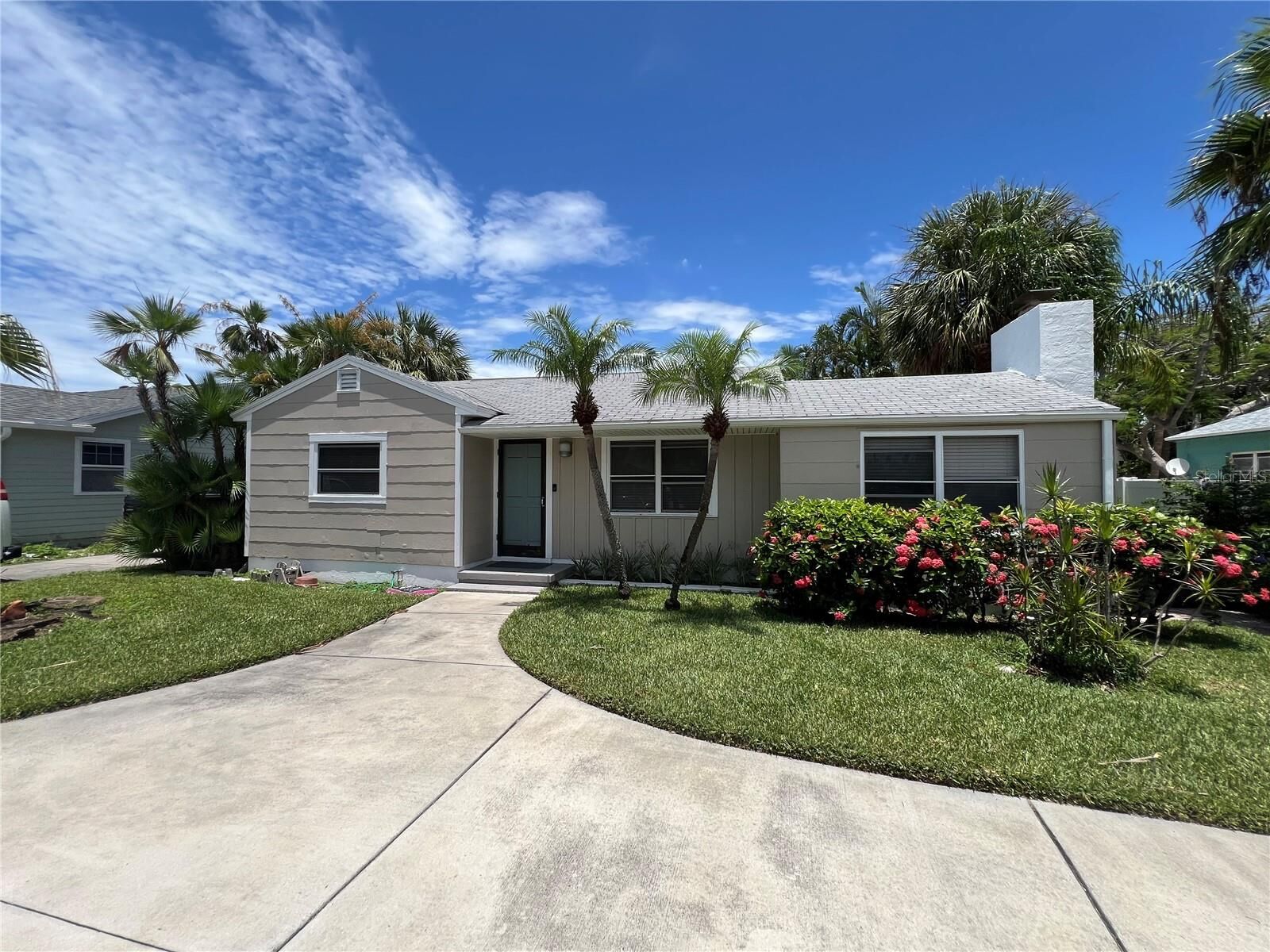 Property Photo: 256 44th Avenue FL 33706