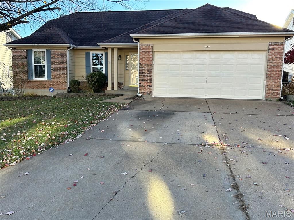 Property Photo: 9424 Southtowne Farms Drive MO 63123