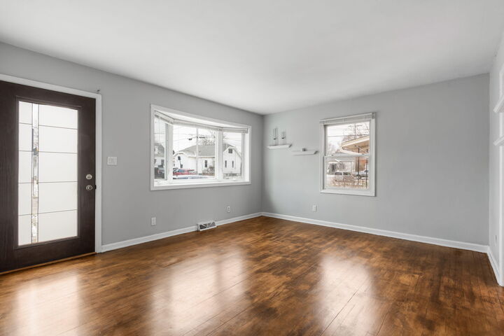 Property Photo:  318 E Kilbourn Ave  WI 53095 