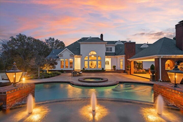 Property Photo: 10600 Sparkle Creek Cv TN 38028