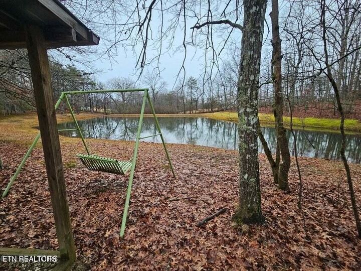 Property Photo:  566 Martin Rd  TN 38555 