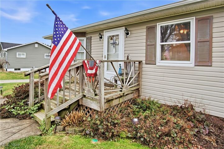 Property Photo:  2431 Pinkerton Lane  OH 43701 