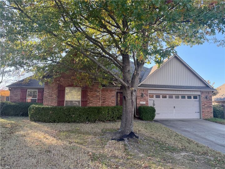 2471 Surtees Place  Fayetteville AR 72704 photo
