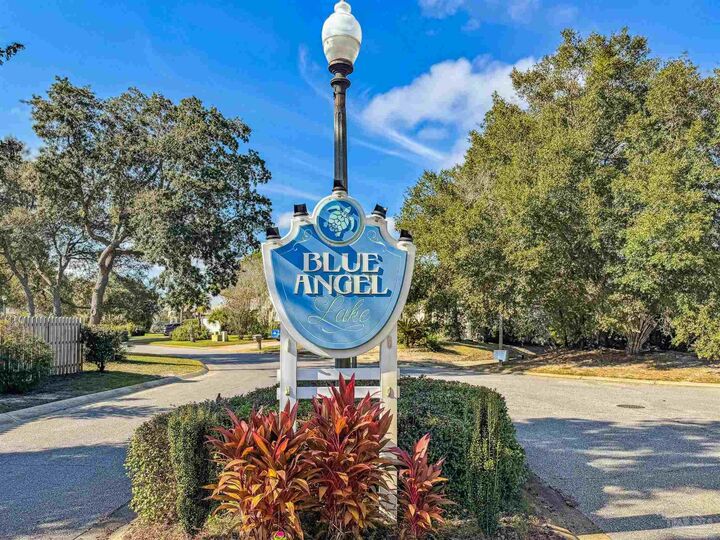 Property Photo:  9619 Westin Ct  FL 32507 