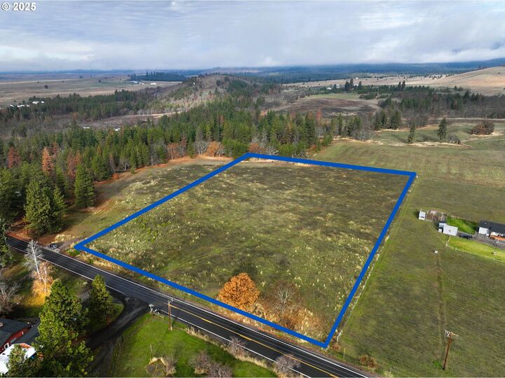 Property Photo:  505 Foster Rd  WA 98620 