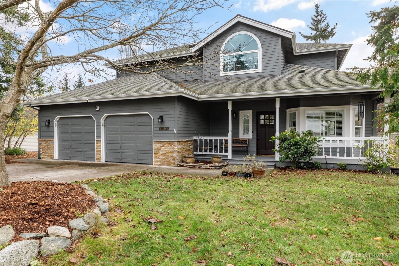 Property Photo:  1155 SW Kalama Loop  WA 98277 