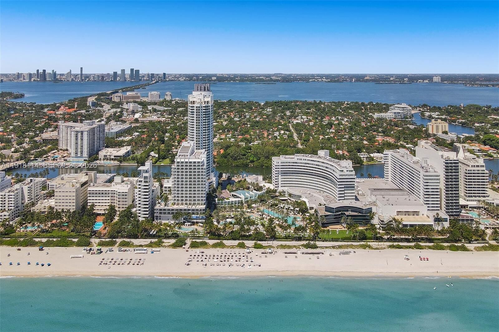 Property Photo:  4391 Collins Ave 1118  FL 33140 