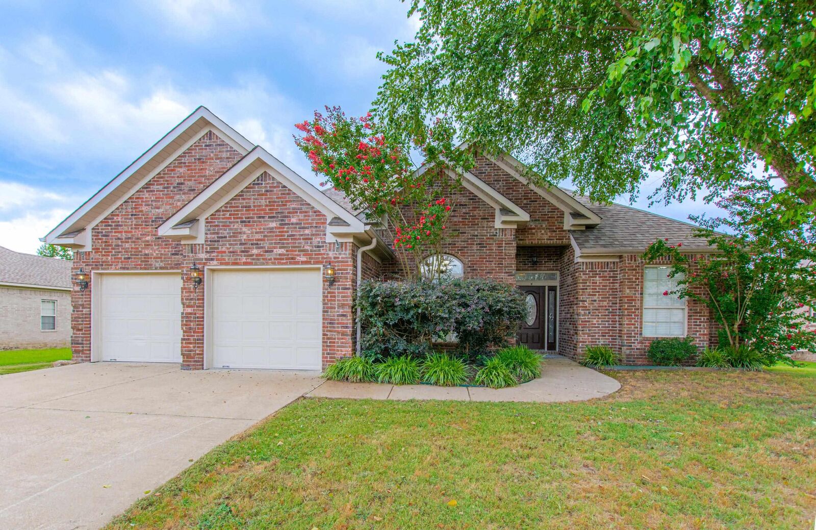 Property Photo: 13 Blueberry Ln AR 72023